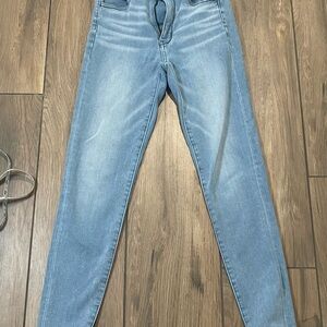 American Eagle Outfitters Light Blue Super Stretch Jeans